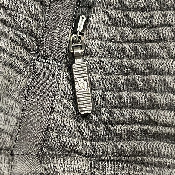 Lululemon On Repeat Bomber Jacket - Picture 6 of 10